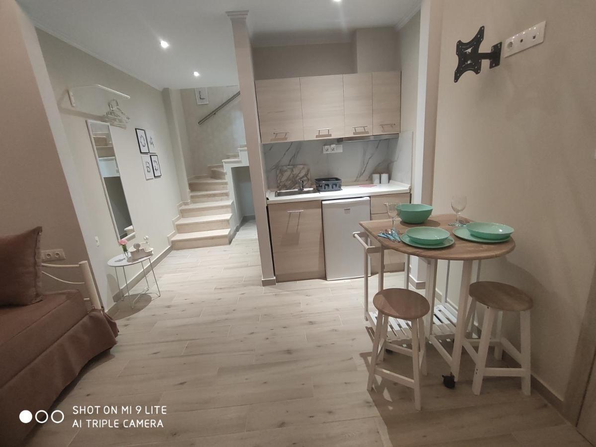 Kamares Suites Nea Kallikrateia Bagian luar foto
