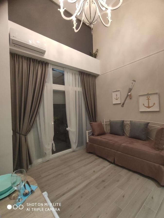 Kamares Suites Nea Kallikrateia Bagian luar foto